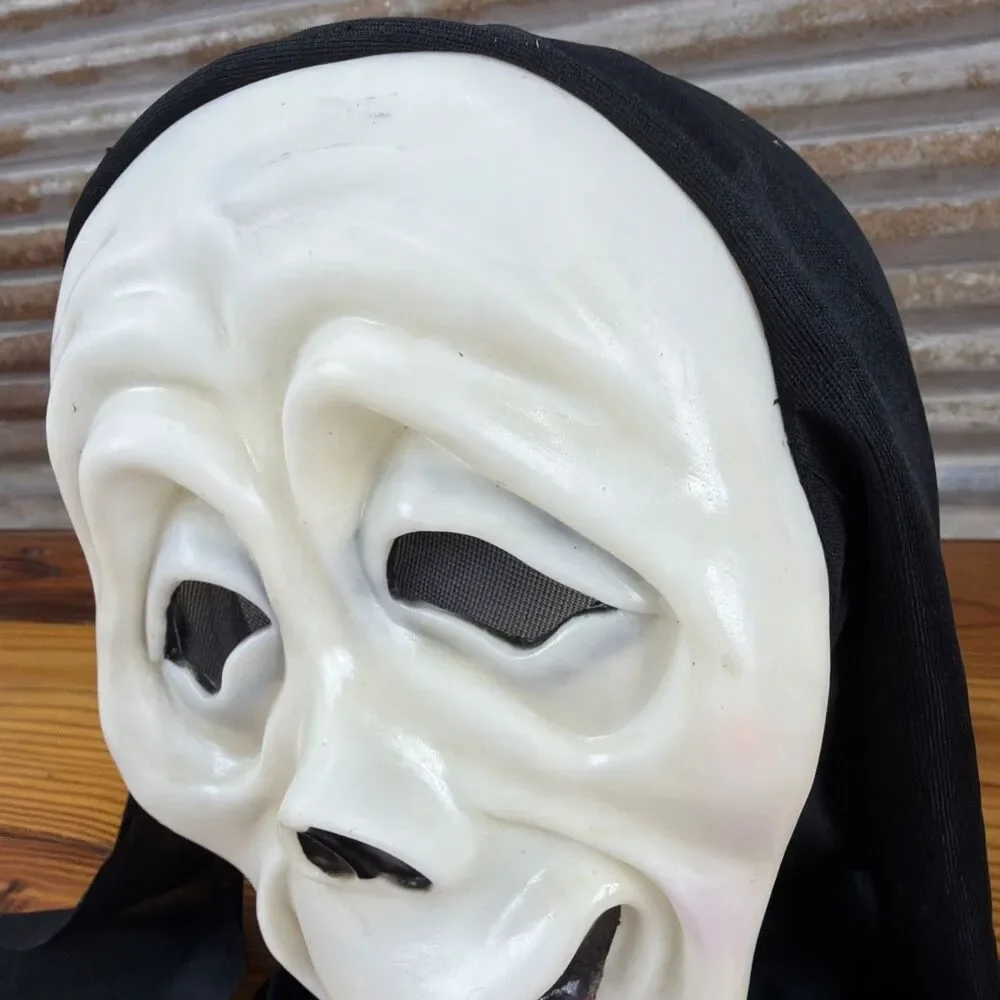Easter Unlimited Inc scream ghostface